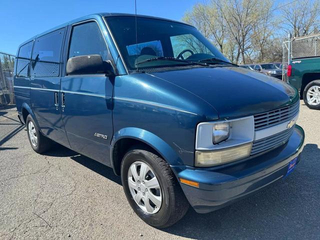 used 2000 Chevrolet Astro car, priced at $4,999