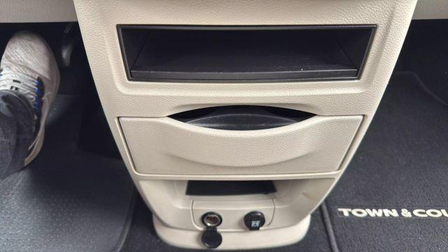 used 2014 Chrysler Town & Country car, priced at $9,899