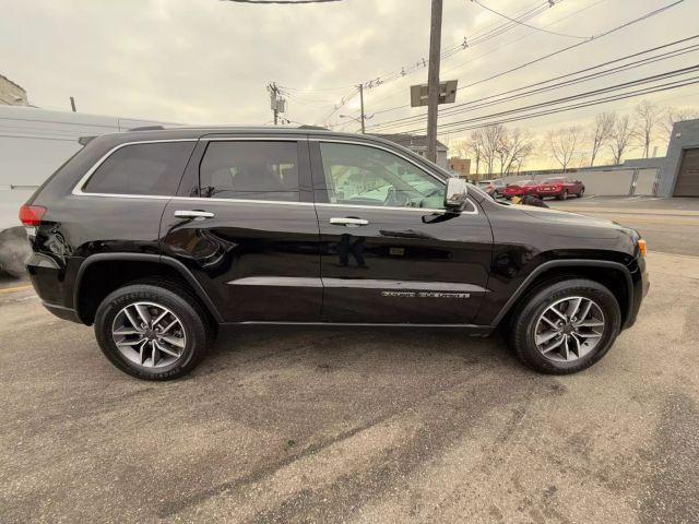 used 2021 Jeep Grand Cherokee car, priced at $17,499