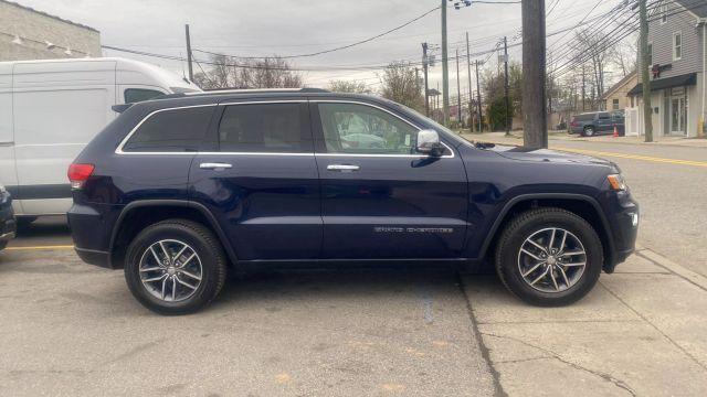 used 2018 Jeep Grand Cherokee car, priced at $17,899