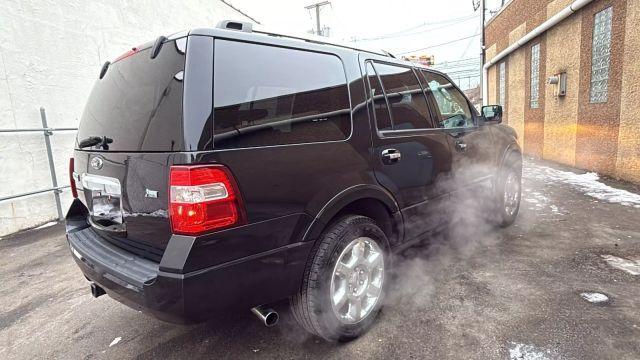 used 2013 Ford Expedition car