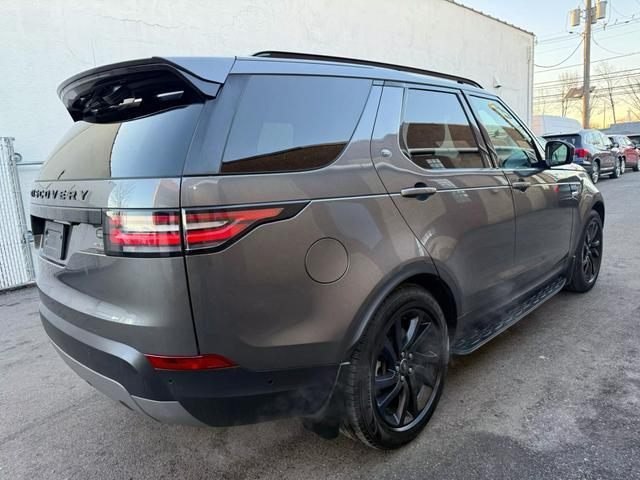 used 2018 Land Rover Discovery car, priced at $17,399