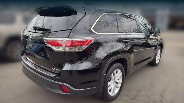 used 2016 Toyota Highlander car, priced at $17,899