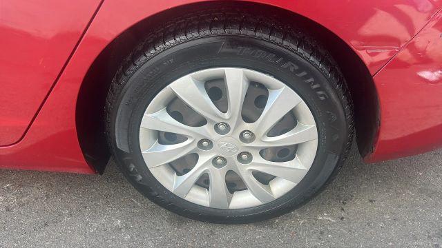 used 2013 Hyundai Elantra car