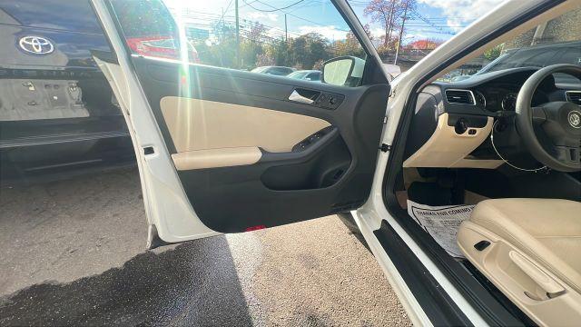 used 2014 Volkswagen Jetta car