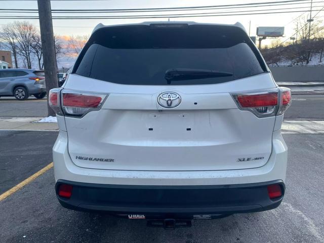 used 2015 Toyota Highlander car, priced at $17,699