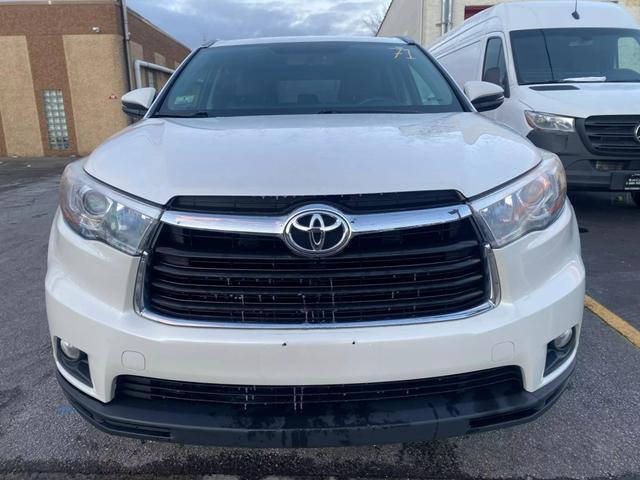 used 2015 Toyota Highlander car, priced at $17,699