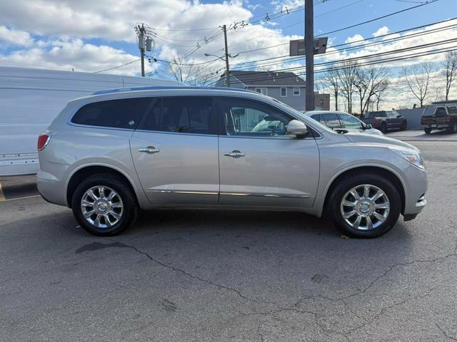 used 2015 Buick Enclave car, priced at $10,999