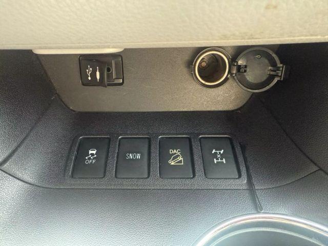 used 2014 Toyota Highlander car, priced at $15,999