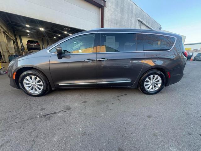 used 2018 Chrysler Pacifica car, priced at $12,999