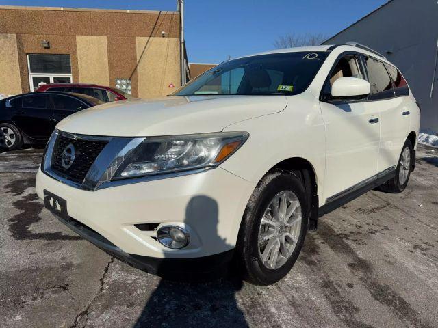 used 2016 Nissan Pathfinder car, priced at $9,999