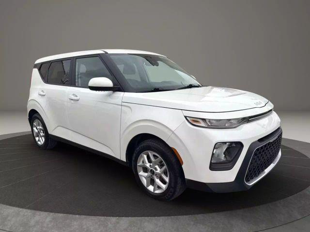 used 2022 Kia Soul car, priced at $10,499