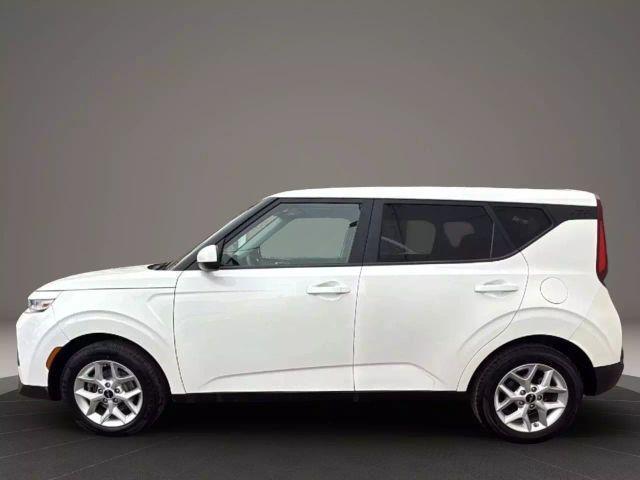 used 2022 Kia Soul car, priced at $10,499