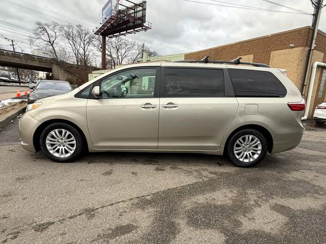 used 2015 Toyota Sienna car