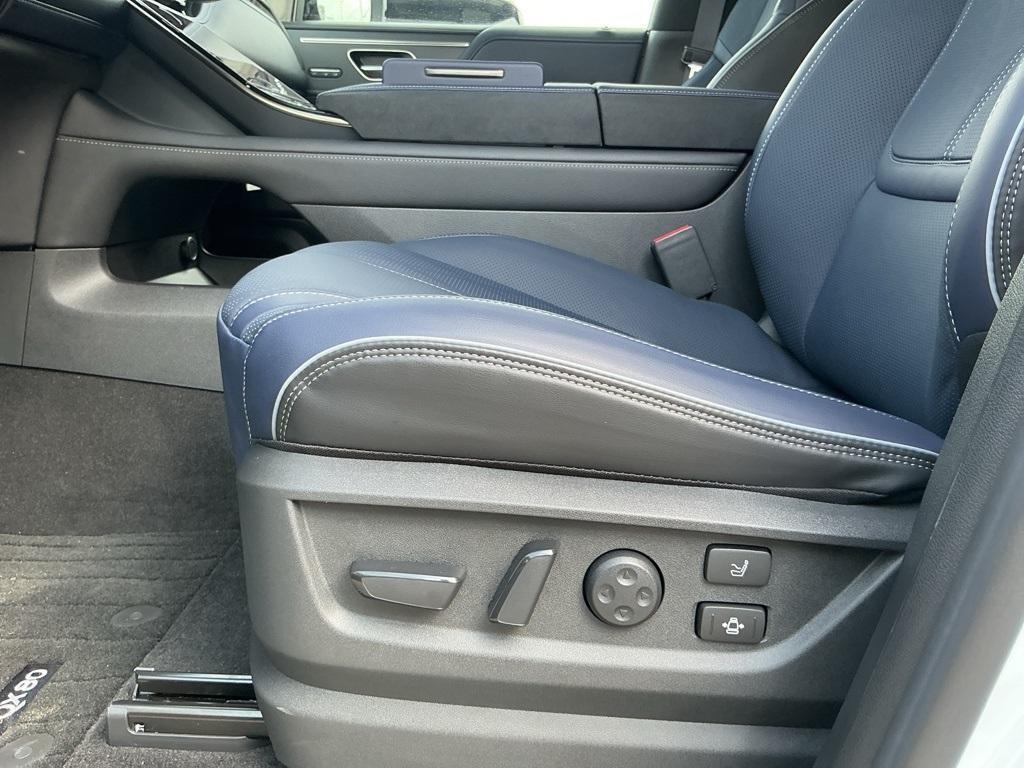 new 2026 INFINITI QX80 car, priced at $96,213