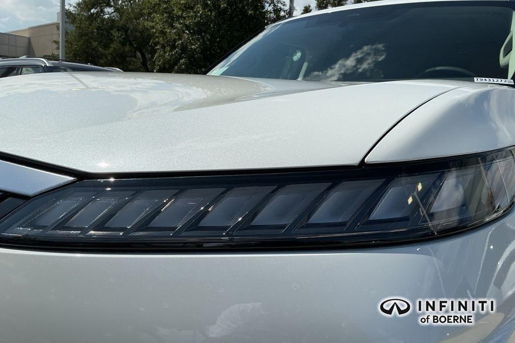 new 2026 INFINITI QX80 car, priced at $92,540