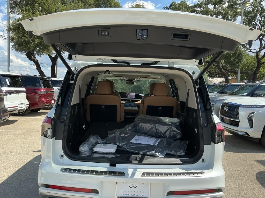 new 2026 INFINITI QX80 car, priced at $99,540