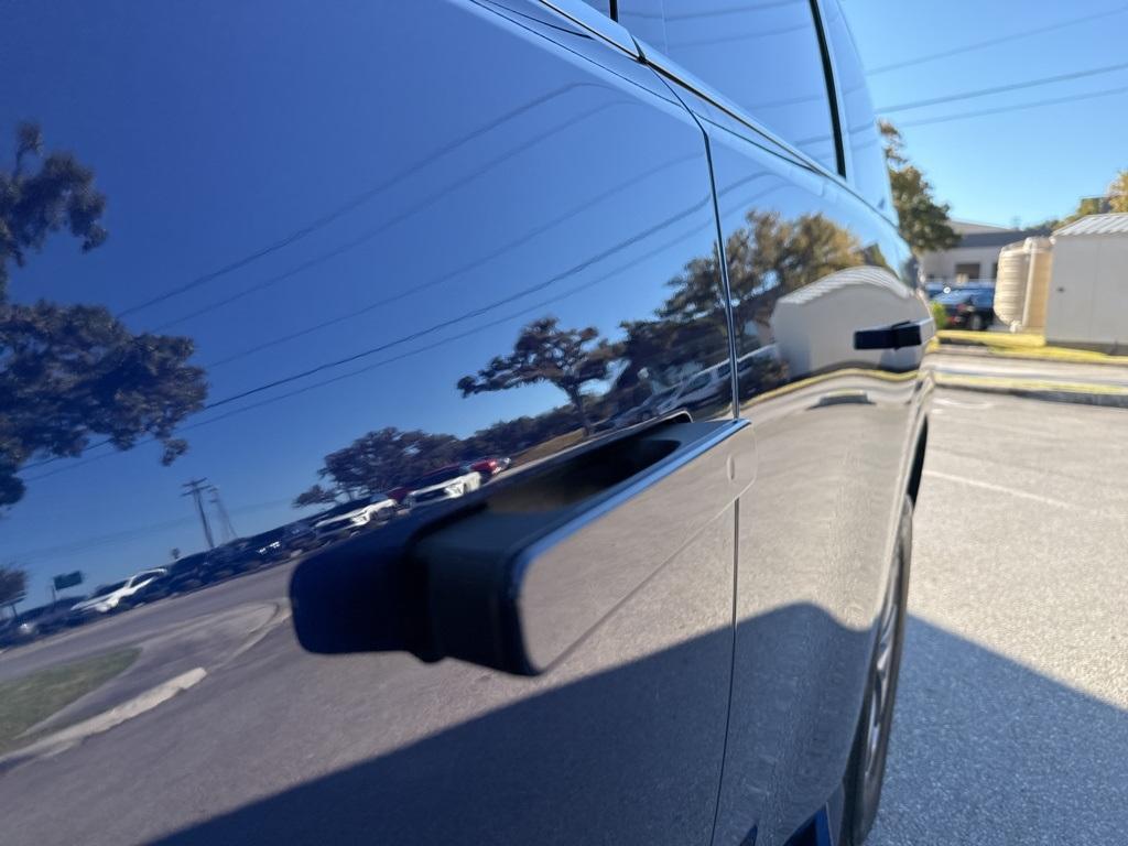 used 2025 INFINITI QX80 car, priced at $67,695