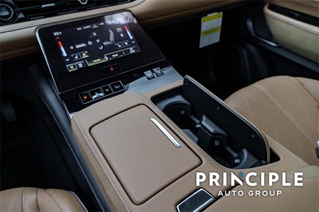 new 2025 INFINITI QX80 car, priced at $100,640
