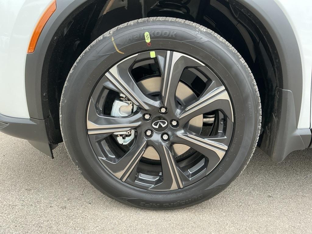 new 2026 INFINITI QX60 car, priced at $70,820