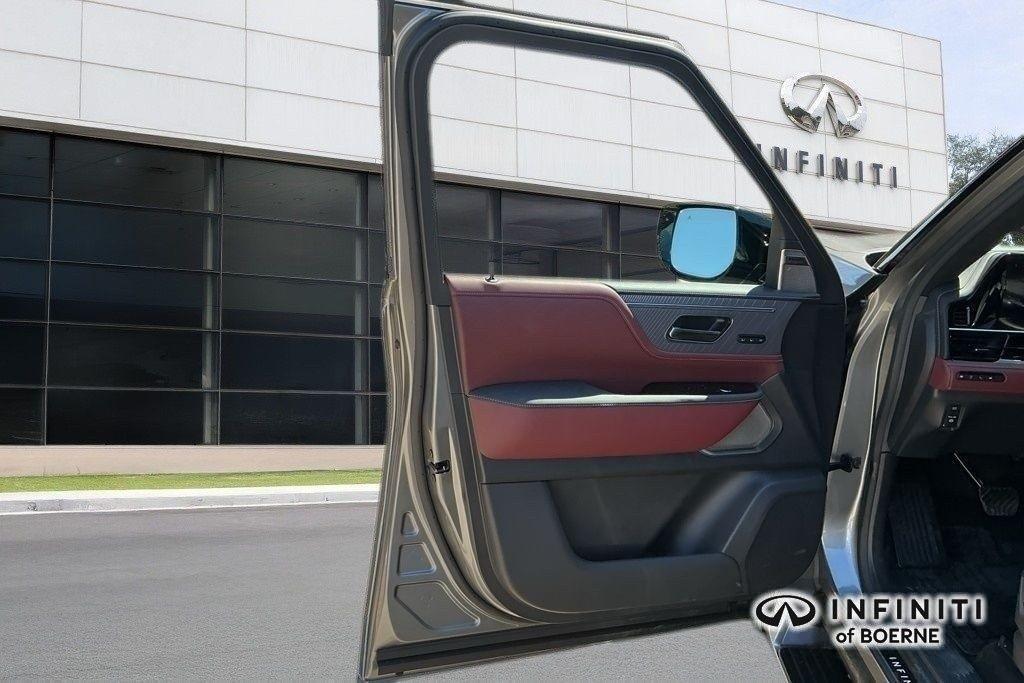 new 2026 INFINITI QX80 car, priced at $103,054