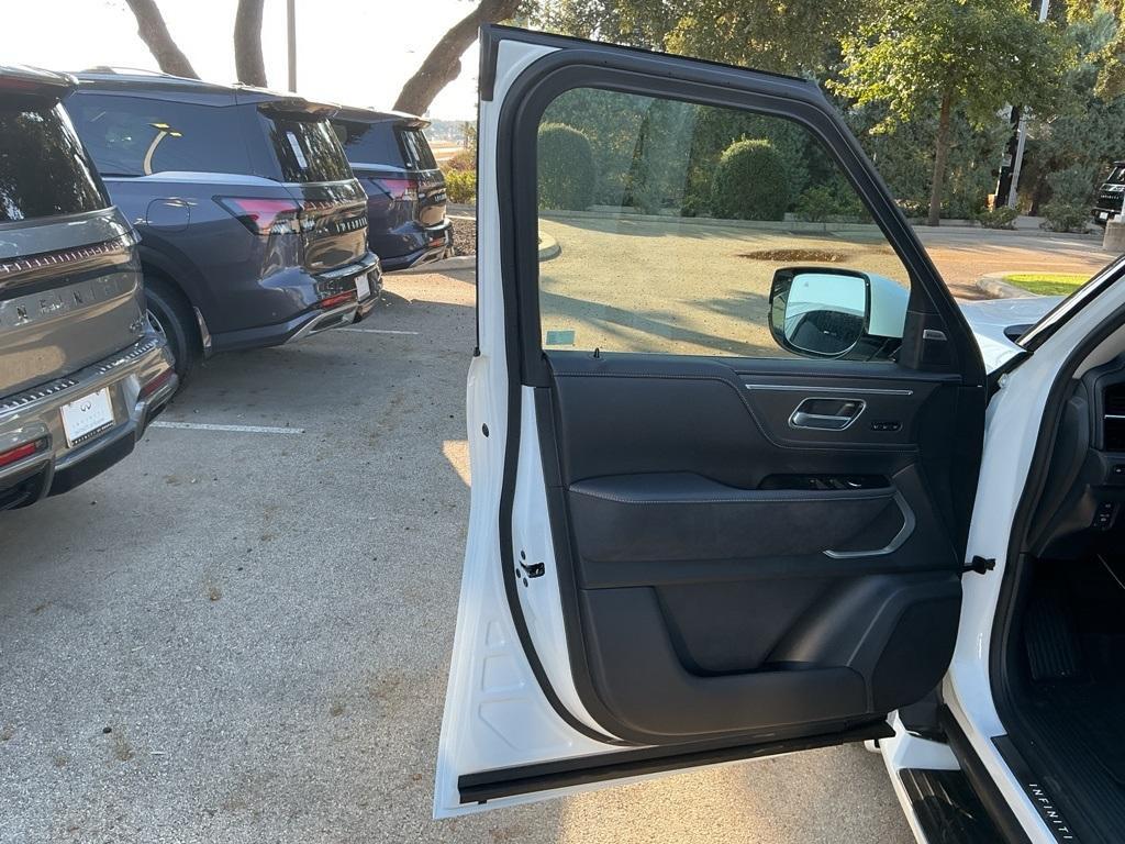 new 2026 INFINITI QX80 car, priced at $92,540