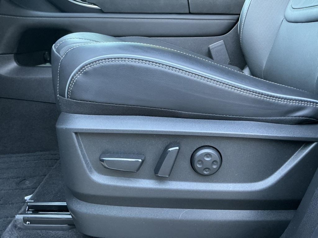 used 2025 INFINITI QX80 car, priced at $82,955