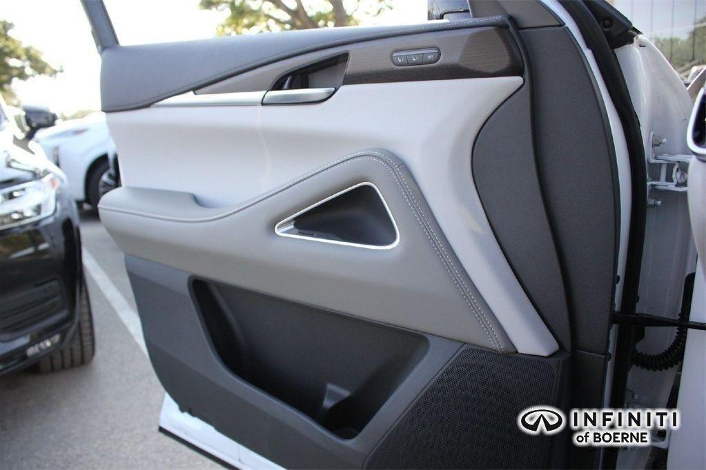 new 2026 INFINITI QX60 car, priced at $70,245