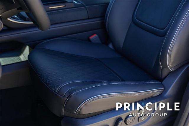 new 2025 INFINITI QX80 car, priced at $102,001
