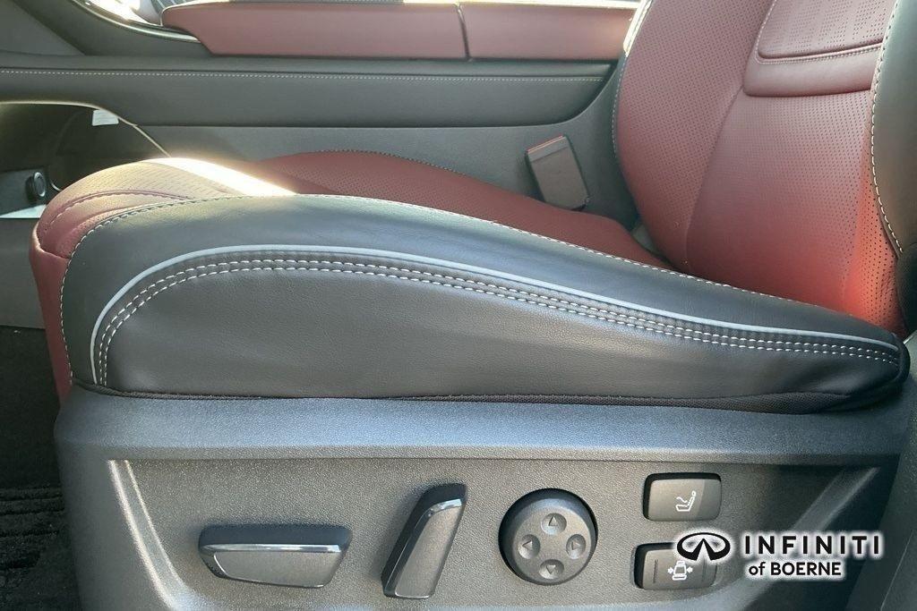 new 2026 INFINITI QX80 car, priced at $111,980