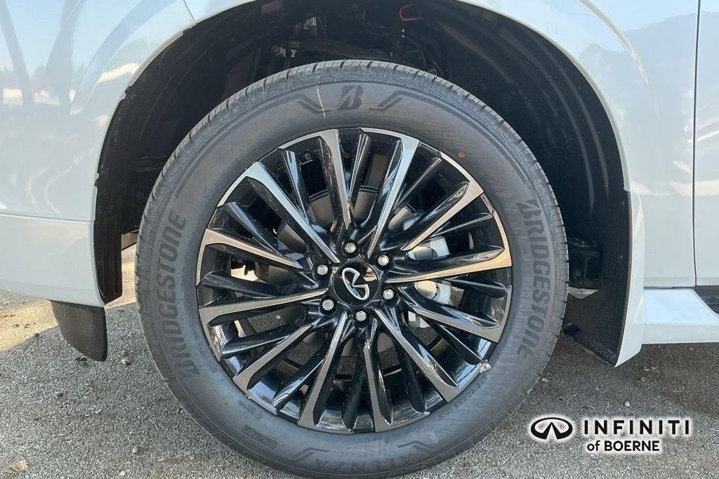 new 2026 INFINITI QX80 car, priced at $111,980