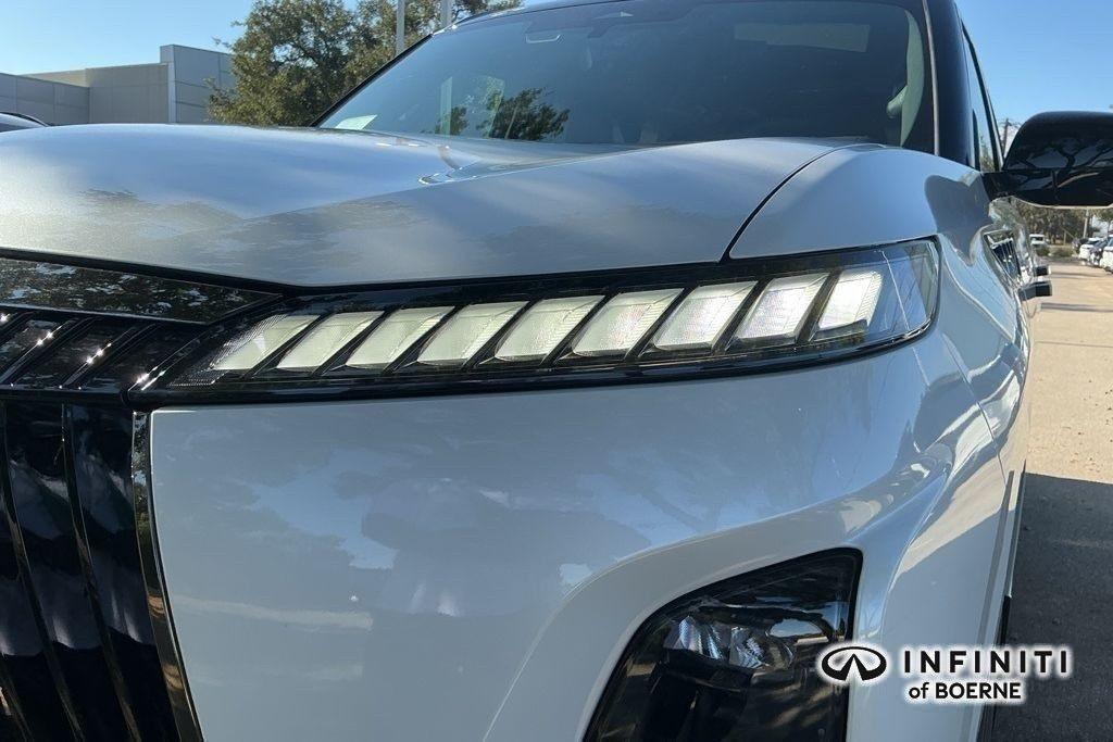 new 2026 INFINITI QX80 car, priced at $111,980