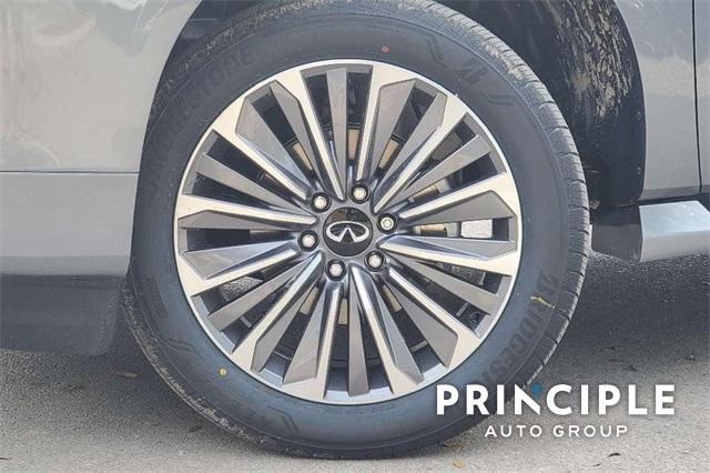 new 2025 INFINITI QX80 car, priced at $100,640