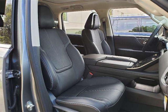 used 2025 INFINITI QX80 car, priced at $83,450