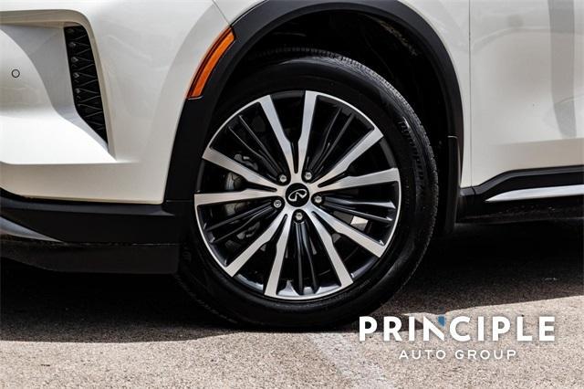 used 2025 INFINITI QX60 car, priced at $51,497
