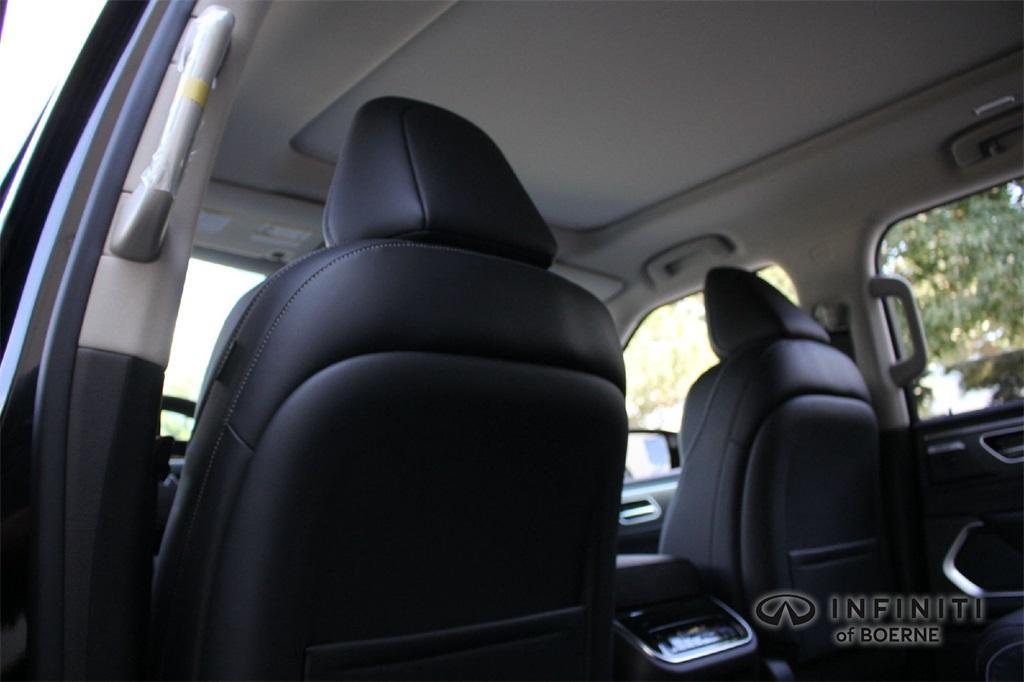 new 2026 INFINITI QX80 car, priced at $90,580