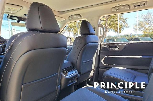 new 2025 INFINITI QX80 car, priced at $90,100