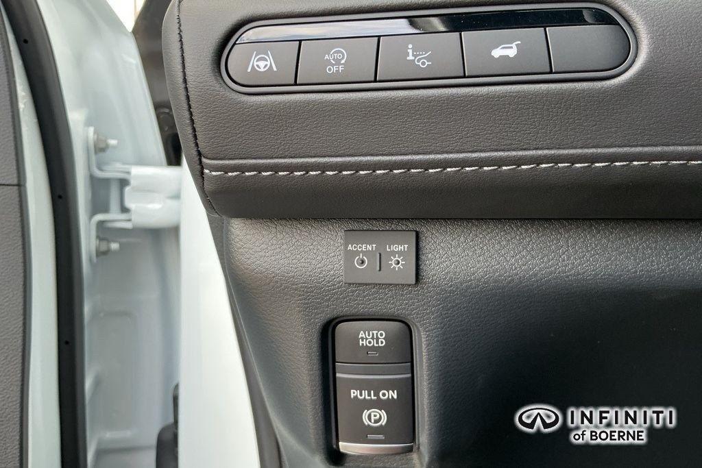 new 2026 INFINITI QX80 car, priced at $110,920