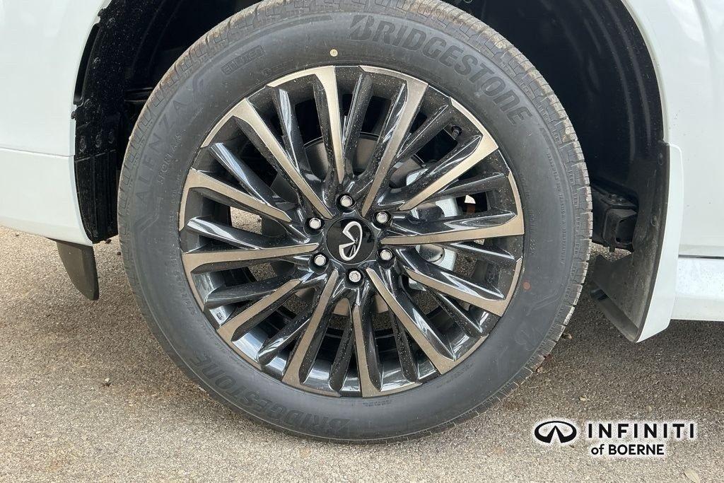 new 2026 INFINITI QX80 car, priced at $110,920