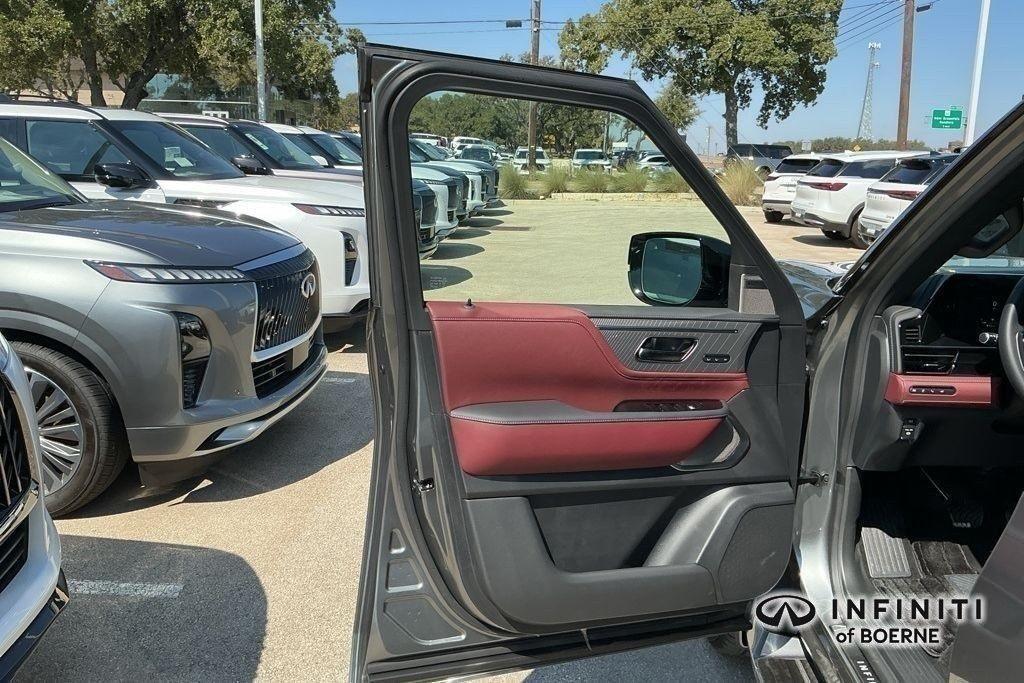 new 2026 INFINITI QX80 car, priced at $109,655
