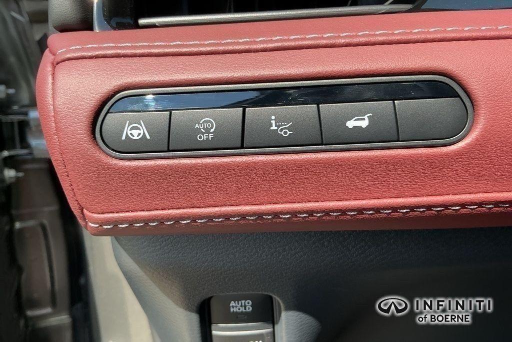 new 2026 INFINITI QX80 car, priced at $109,655