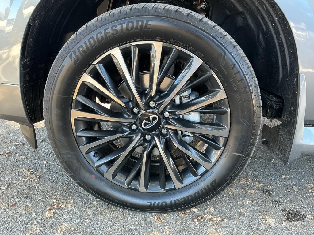 new 2026 INFINITI QX80 car, priced at $111,775