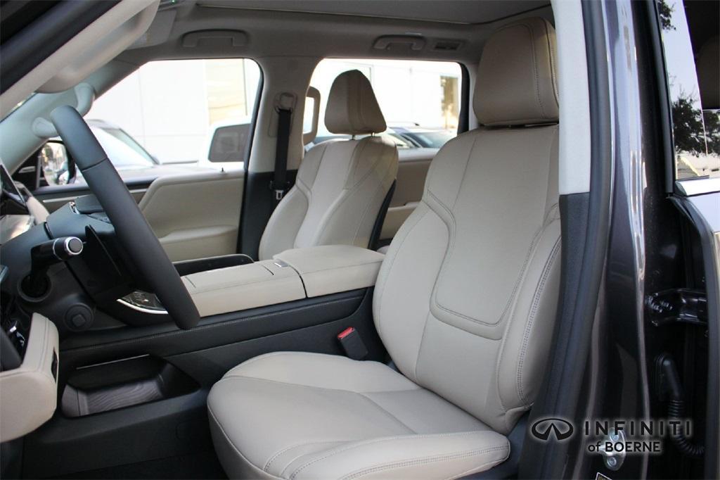 new 2026 INFINITI QX80 car, priced at $85,235