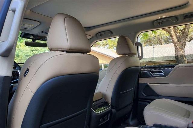 new 2025 INFINITI QX80 car, priced at $81,617