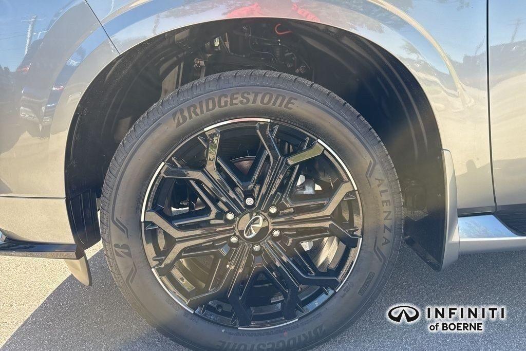 new 2026 INFINITI QX80 car, priced at $97,320