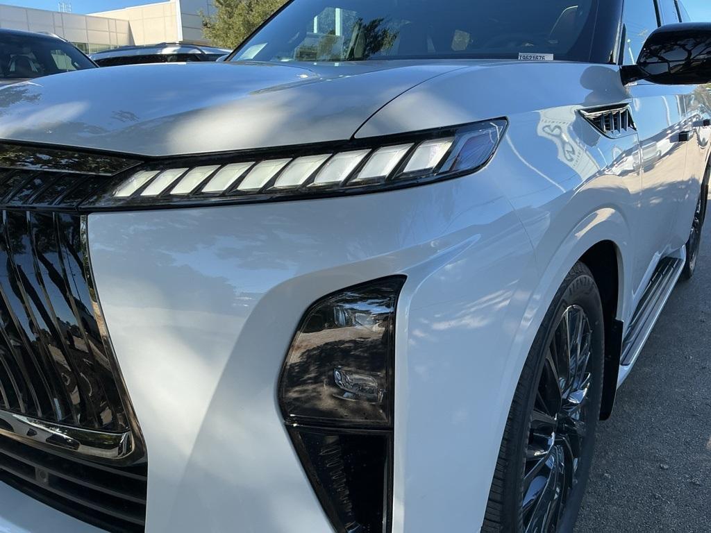 new 2026 INFINITI QX80 car, priced at $111,980
