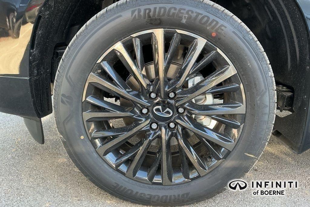 new 2026 INFINITI QX80 car, priced at $110,775