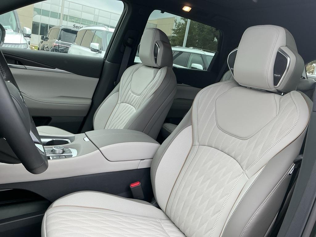 new 2026 INFINITI QX60 car, priced at $70,205