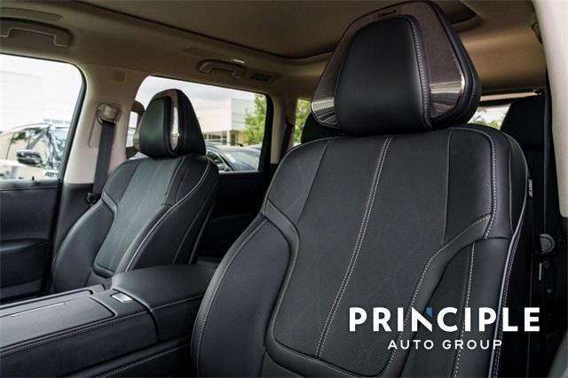 new 2025 INFINITI QX80 car, priced at $100,640