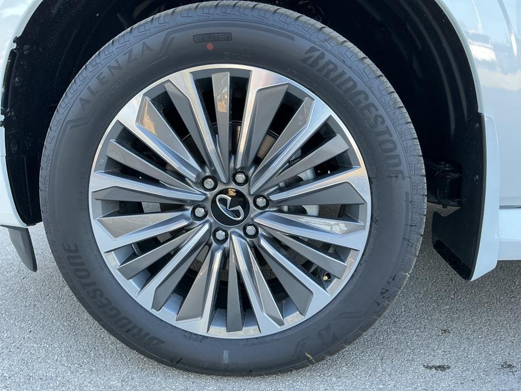 new 2026 INFINITI QX80 car, priced at $93,600